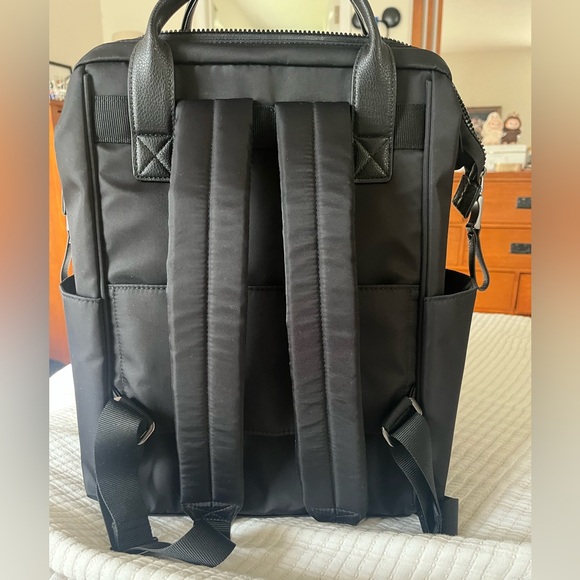 Baggallini Soho Backpack / Work Bag – NWT - Picture 4 of 7